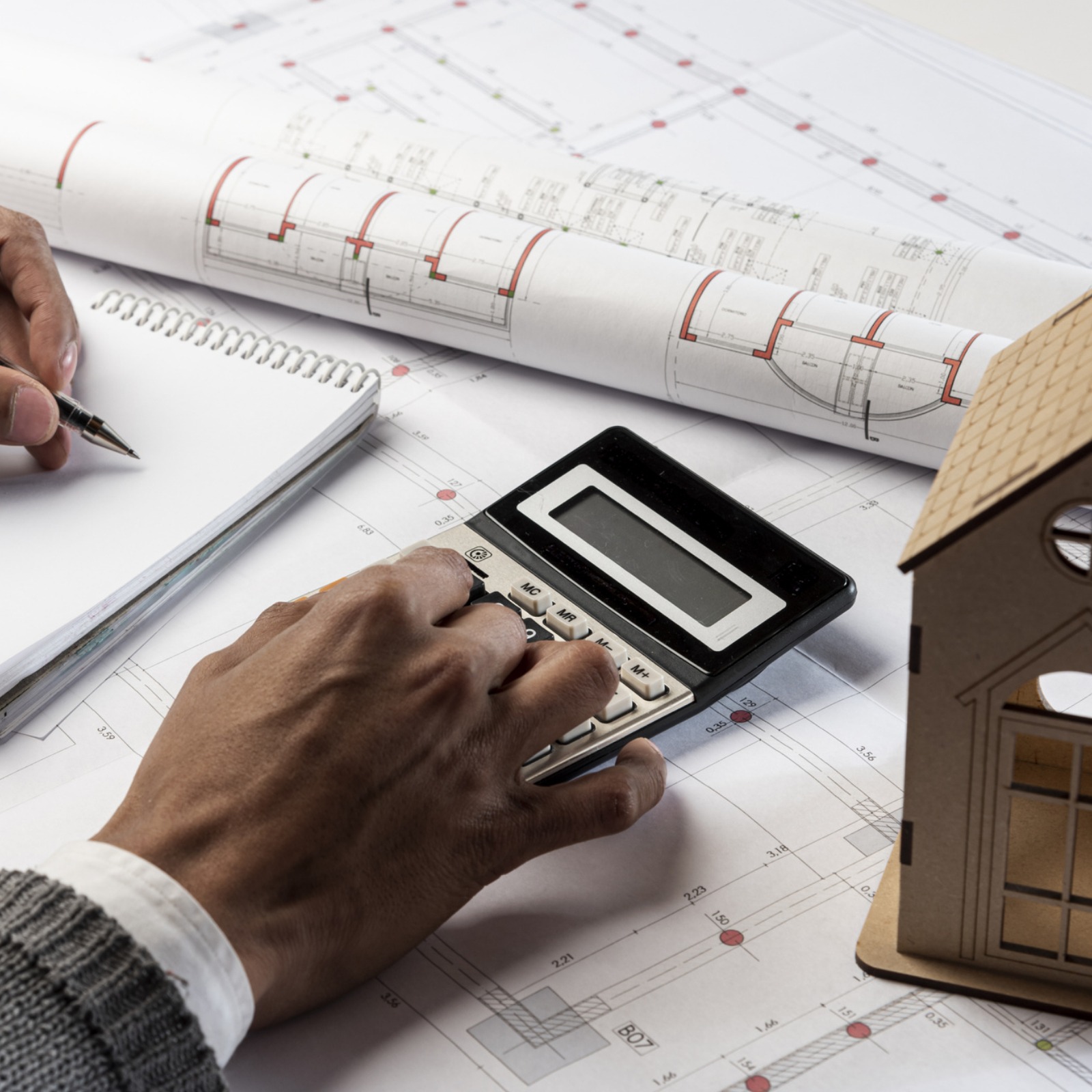 -	ADMINISTRACIÓN DE FINCAS Y PATRIMONIO INMOBILIARIO<br />
